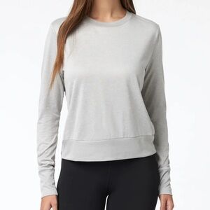 Vuori Daydream Crew Long Sleeve Crop